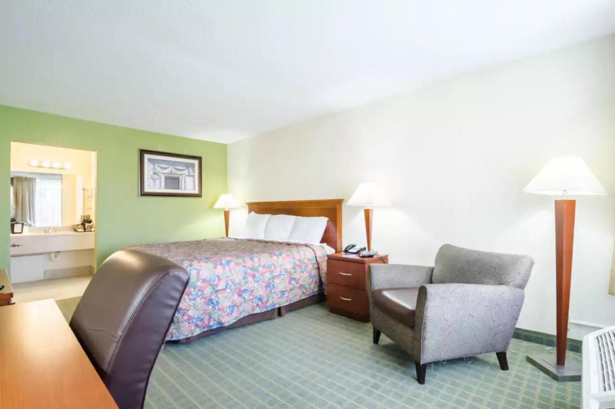 Oyo Hotel Greensboro East I 40 Zewnętrze zdjęcie