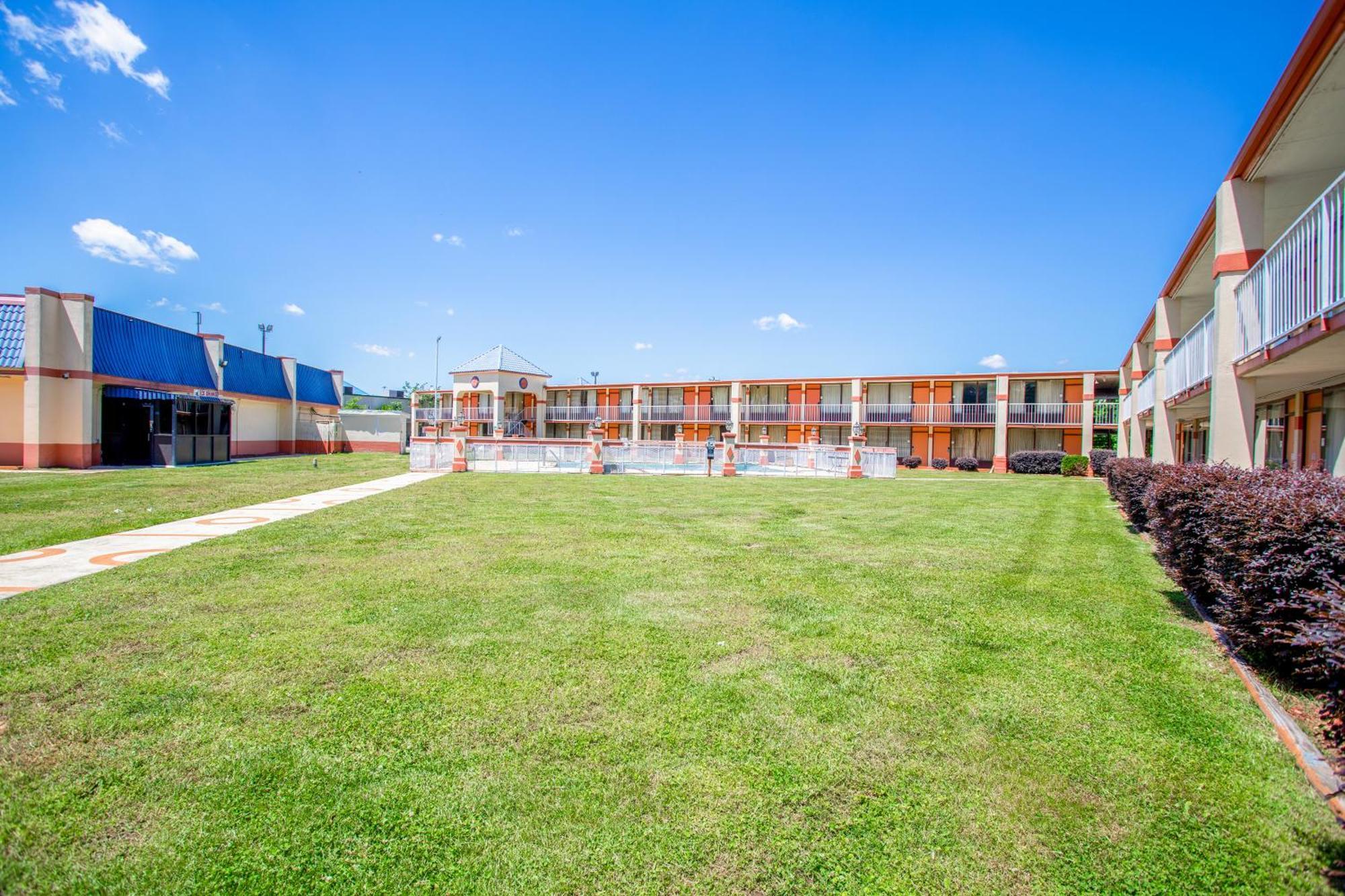 Oyo Hotel Greensboro East I 40 Zewnętrze zdjęcie