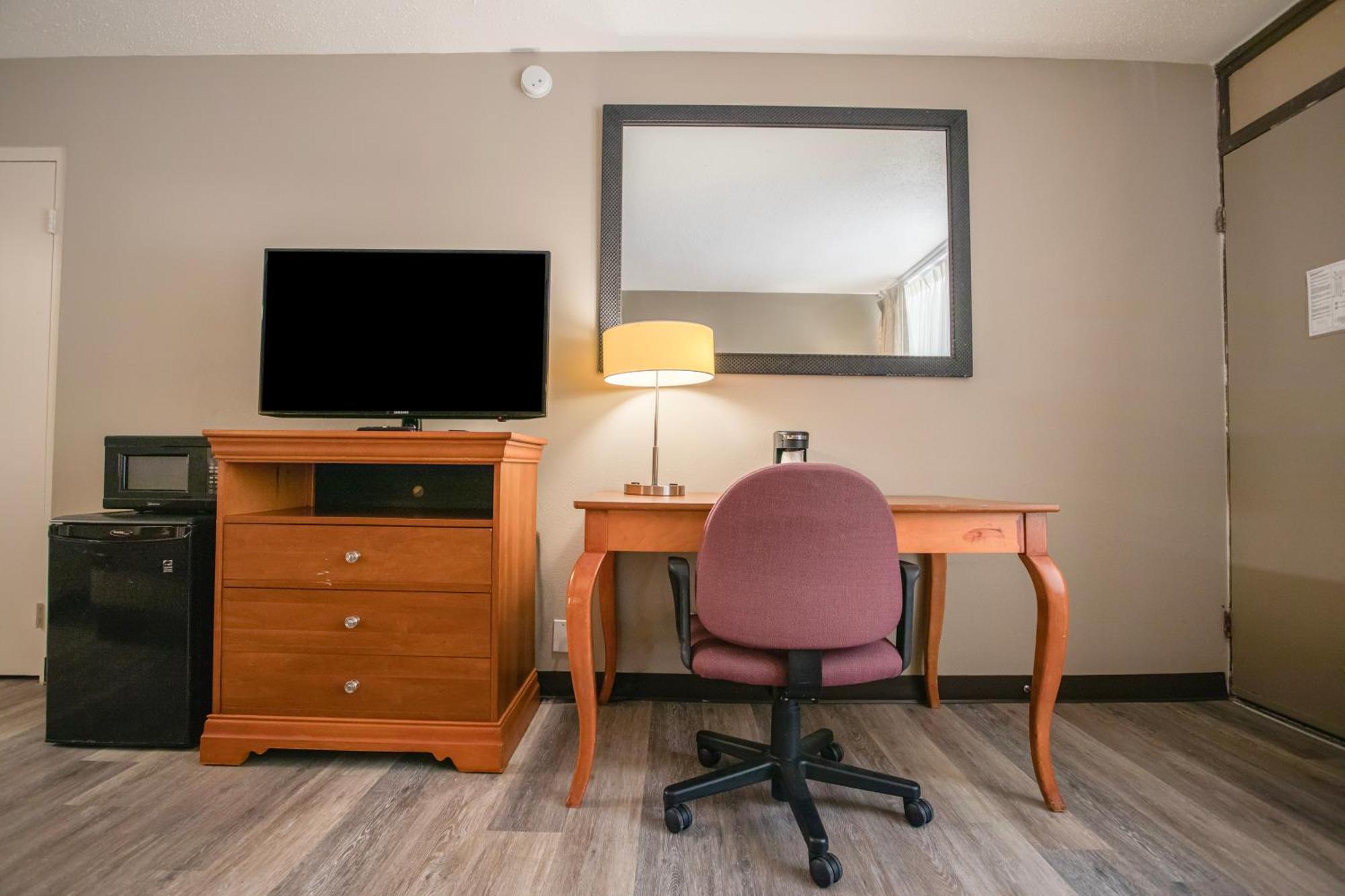 Oyo Hotel Greensboro East I 40 Zewnętrze zdjęcie