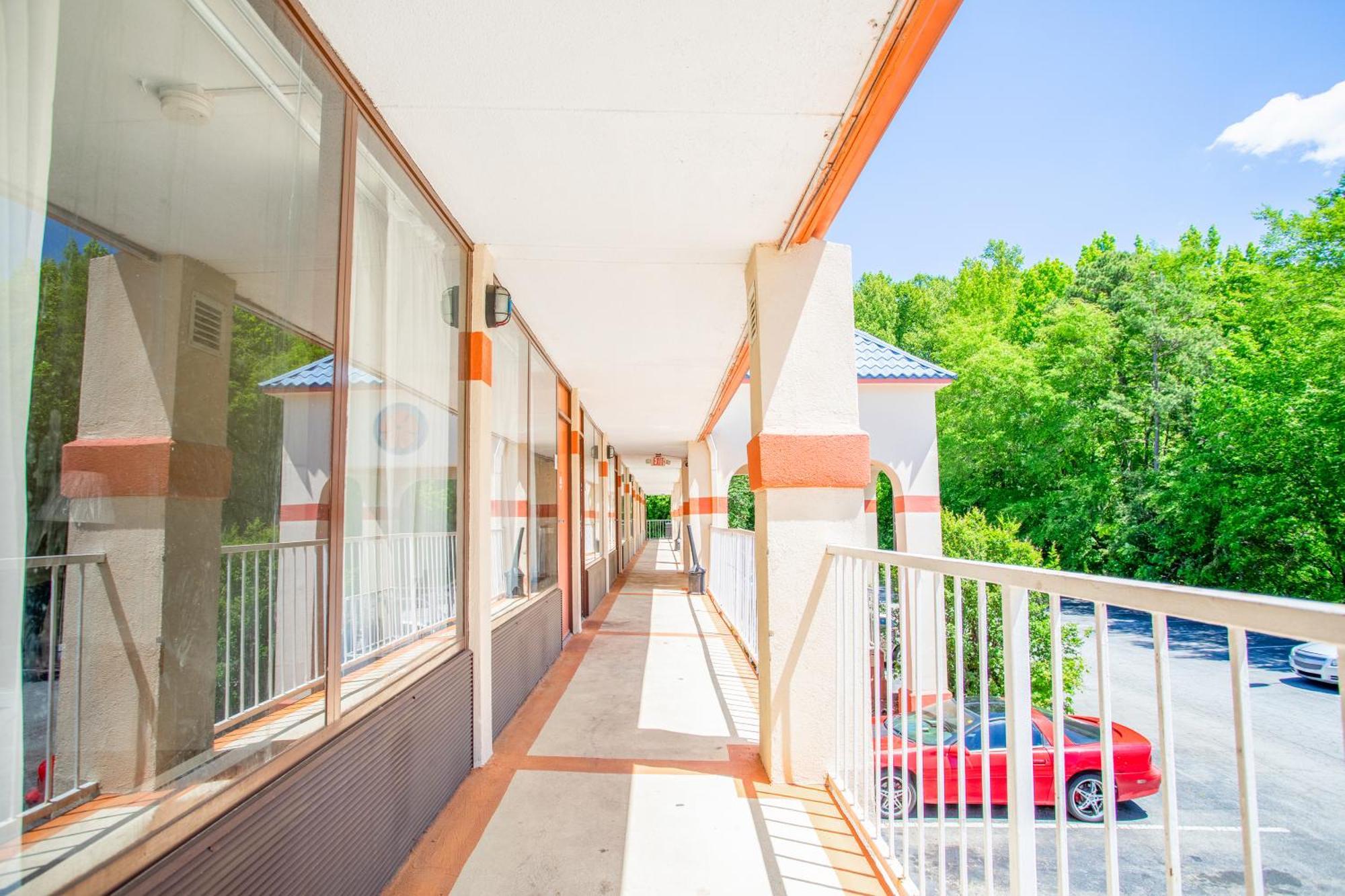 Oyo Hotel Greensboro East I 40 Zewnętrze zdjęcie